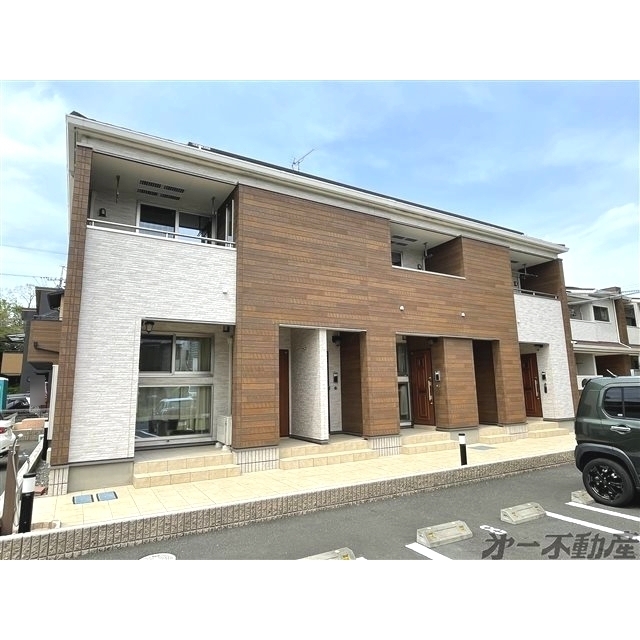 エントランス　建物外観