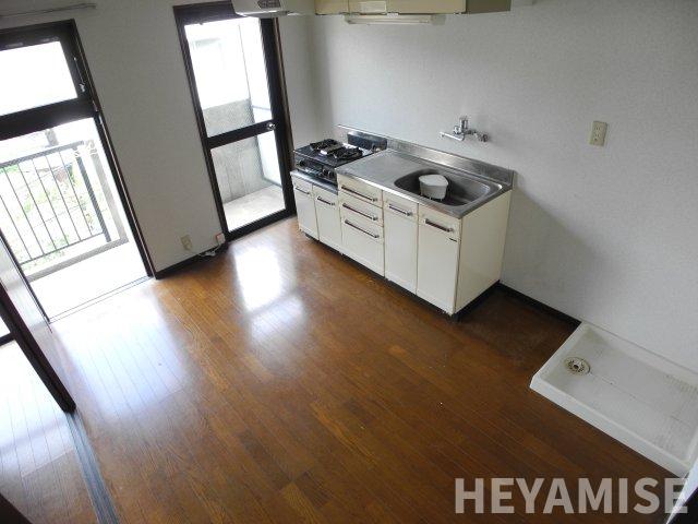 キッチン　※同間取りの別の階のお部屋の画像です※現況を優先します