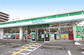 コンビニ　ファミリーマート西院清水町店（コンビニ）まで132m