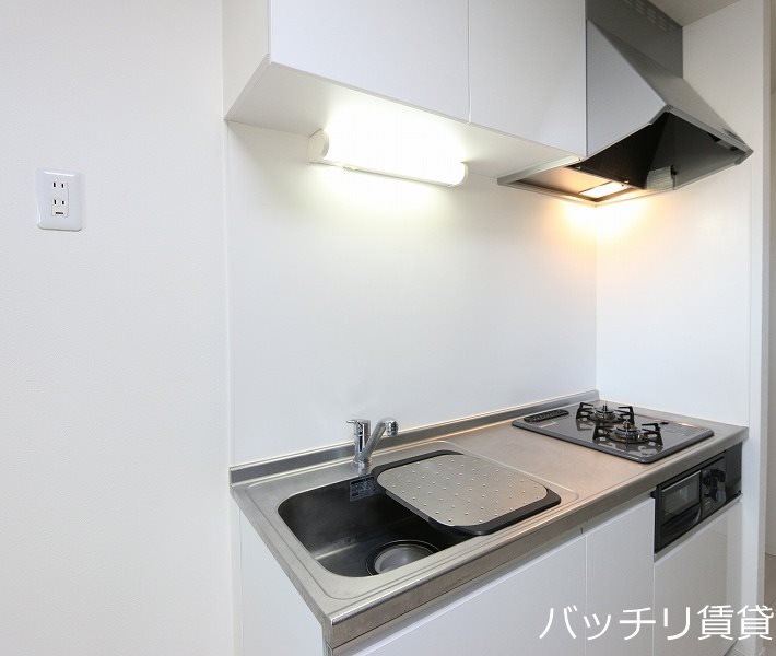 キッチン　同型タイプの為、現状を優先いたします。