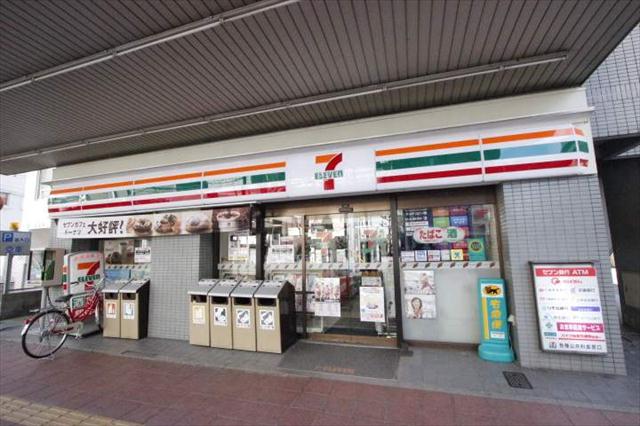 コンビニ　セブンイレブン（コンビニ）まで193m
