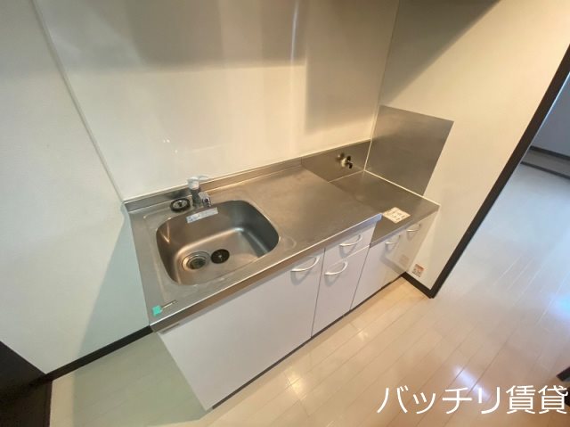キッチン　同型イメージの為、現状を優先致します。