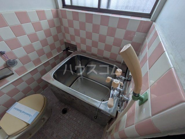 進栄荘の風呂写真