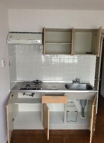 キッチン　※別部屋参考写真