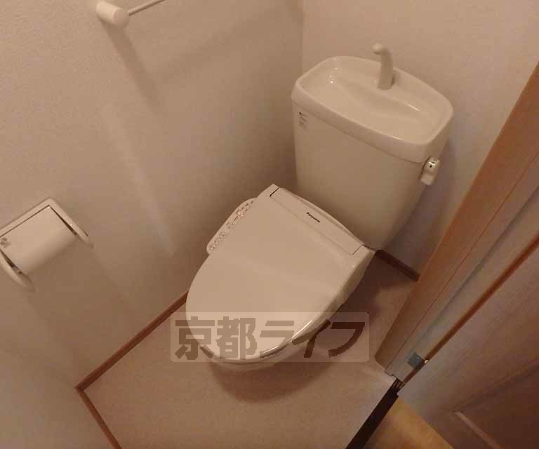 トイレ　ウォシュレット対応です