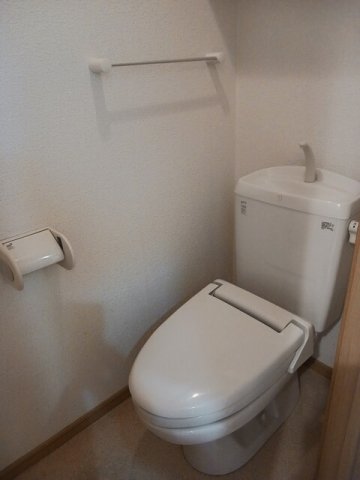 トイレ　清潔感のあるトイレです