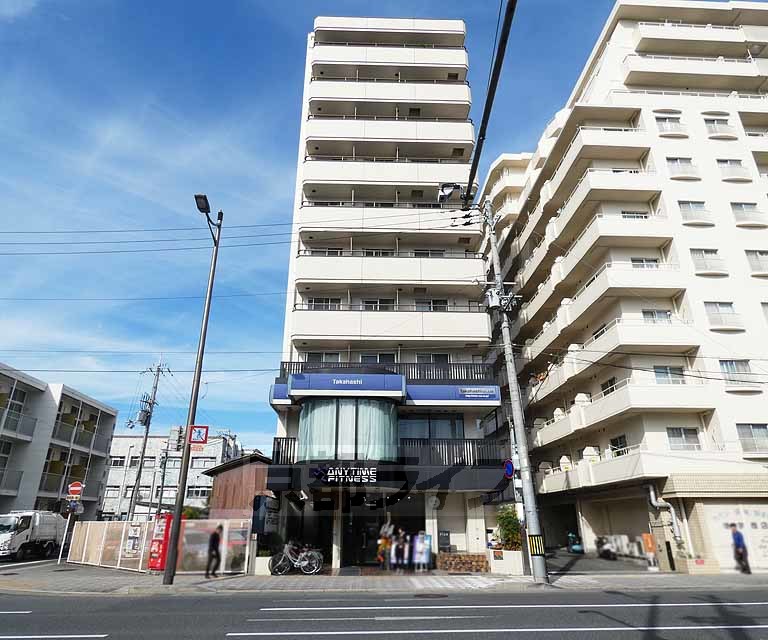 スカイハウスVOLVOの外観写真