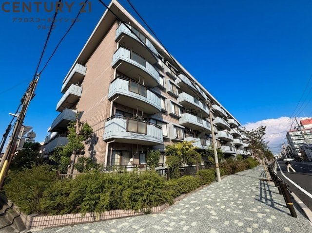 建物外観　防犯カメラ付きでセキュリティ面も安心です。