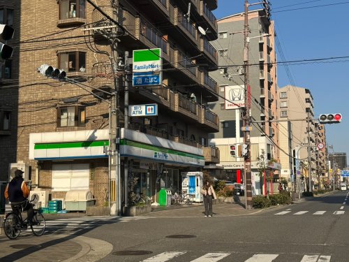 コンビニ　ファミリーマート　北巽駅西店（コンビニ）まで204m
