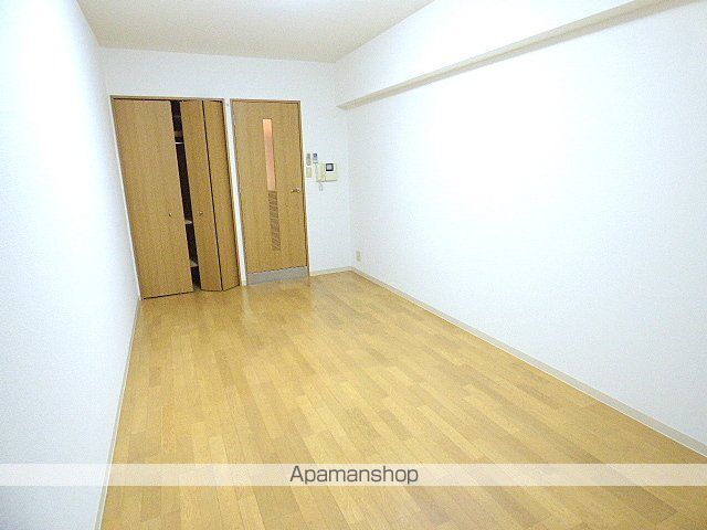 地下鉄中央線 谷町四丁目駅 徒歩4分 10階建 築24年の居間写真