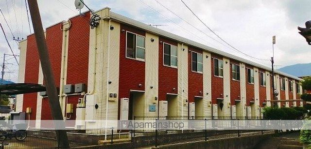 地下鉄七隈線 野芥駅 バス乗車時間：17分 最寄りバス停で下車 徒歩11分 築17年