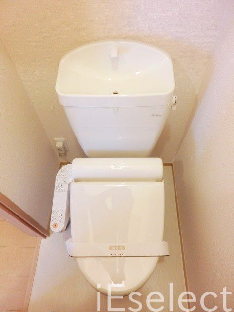 トイレ　同タイプのイメージパースです