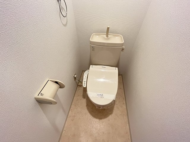 トイレ　ゆったりとした空間のトイレです