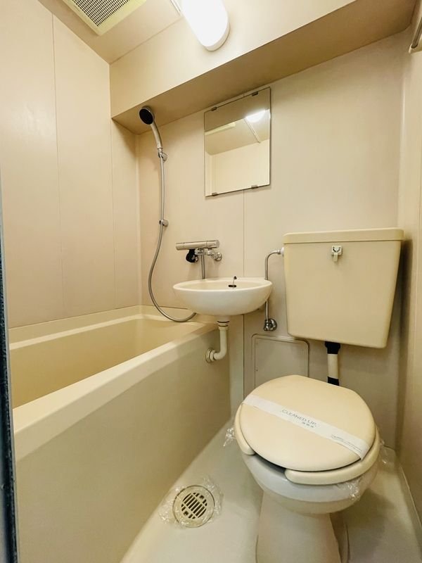 トイレ　別部屋参考写真