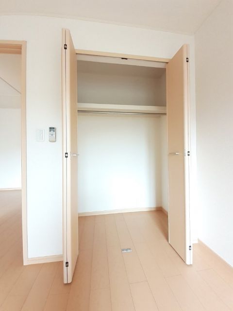 サン ブローテ ジンの内装写真