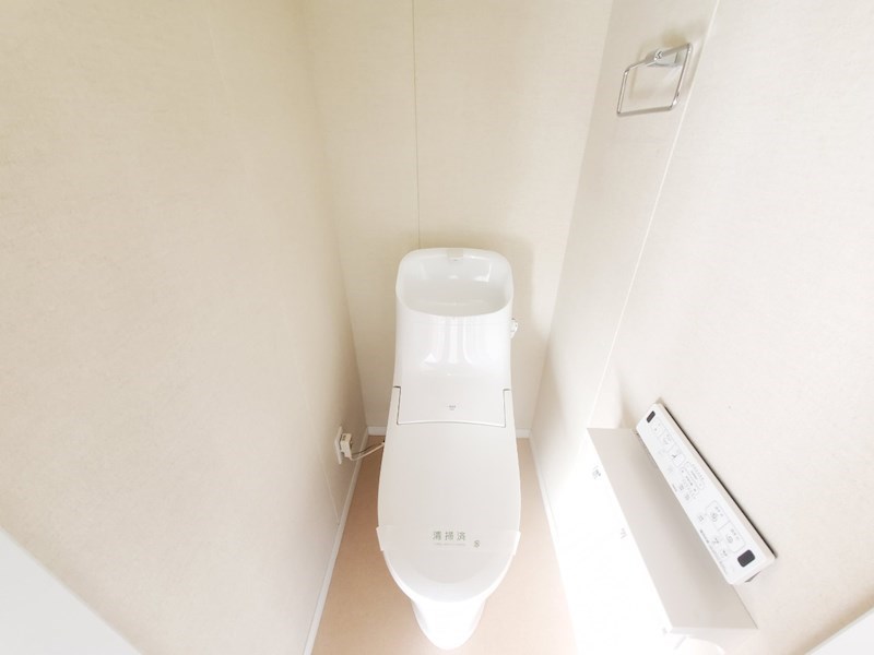 ＪＲ中央線 日野駅 徒歩7分 3階建 築32年のトイレ写真