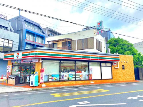 コンビニ　セブンイレブン 亀戸三丁目店（コンビニ）まで207m