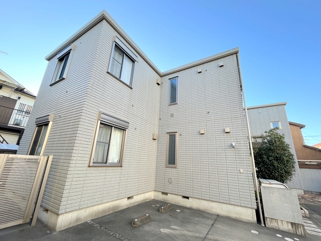 建物外観　★周辺は閑静な住宅街です★