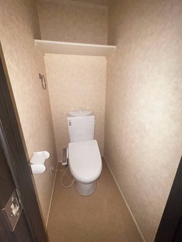 仙台市地下鉄東西線 薬師堂駅 徒歩5分 2階建 築9年のトイレ写真