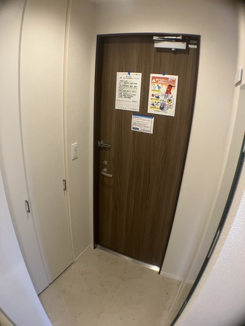 玄関　同建物・間取り２０１号室参照