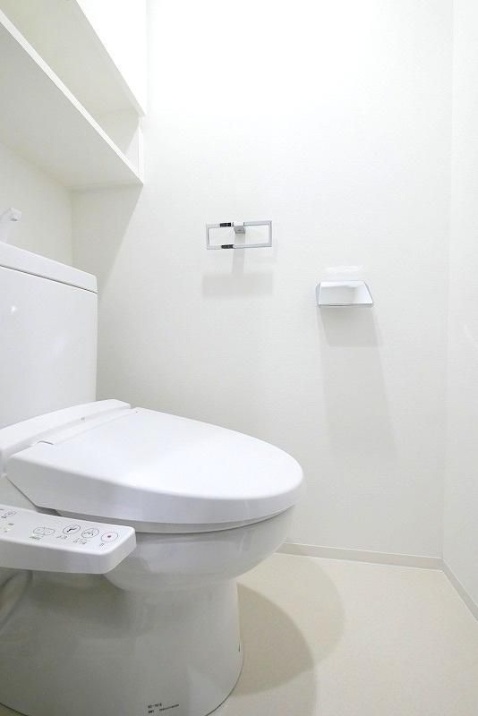 PREMIUM CUBE 新宿中井のトイレ写真