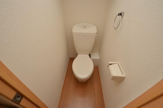 ＪＲ鹿児島本線 八幡駅 徒歩5分 4階建 築20年のトイレ写真