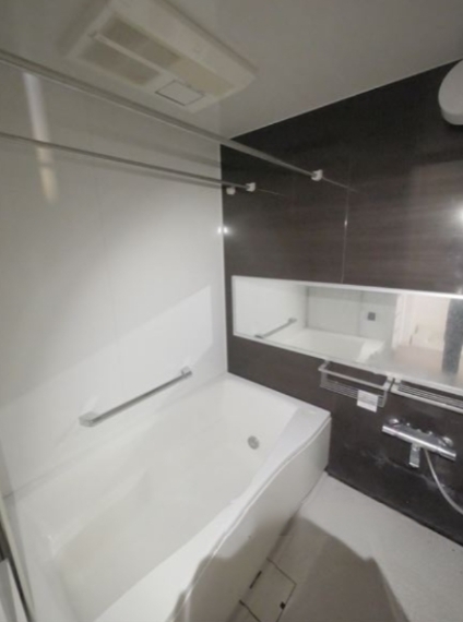 バス・シャワールーム　写真は同タイプ住居です。