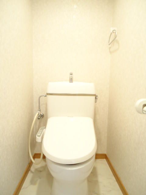 トイレ　別号室参考写真