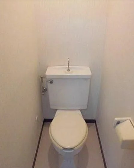 トイレ　※別部屋参考写真