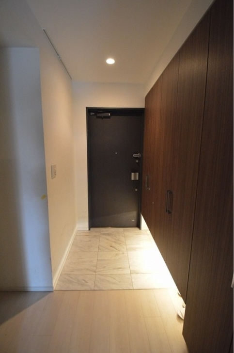玄関　別号室の参考写真です。