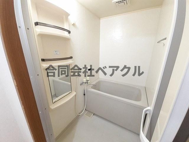 バス・シャワールーム　お風呂で日々の疲れを落としましょう