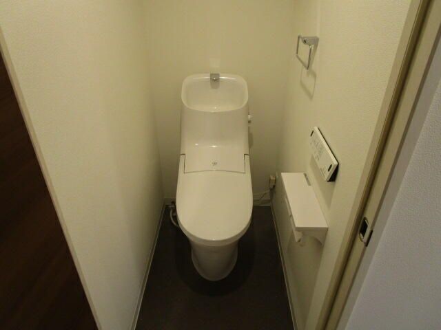 SHIMOUMA6APARTMENTのトイレ写真