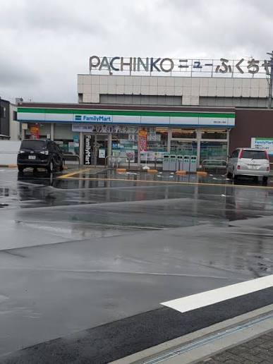 コンビニ　ファミリーマート福知山蛇ヶ端店（コンビニ）まで345m