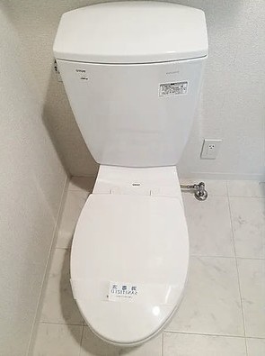 東京メトロ有楽町線 豊洲駅 徒歩15分 9階建 築18年のトイレ写真