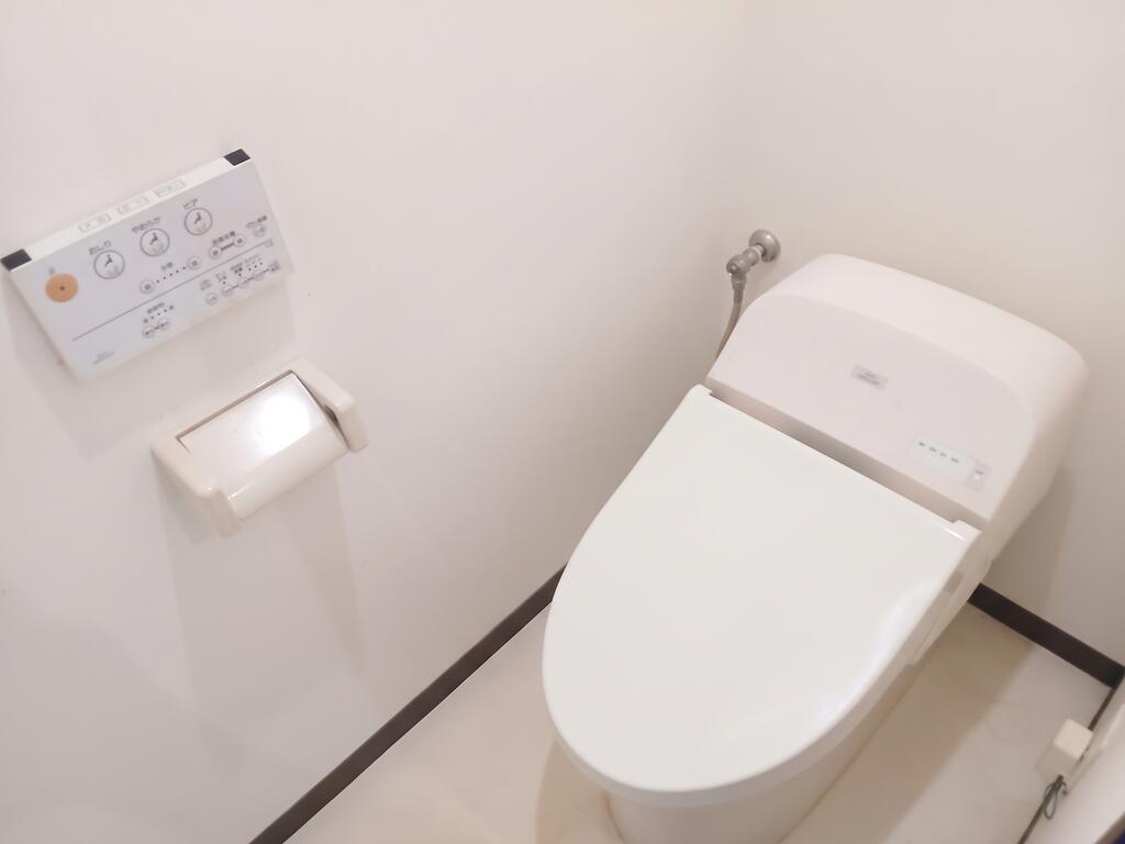 トイレ　ウォシュレット付きトイレ