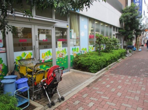 幼稚園・保育園　保育所まぁむ月島駅前園（幼稚園・保育園）まで324m
