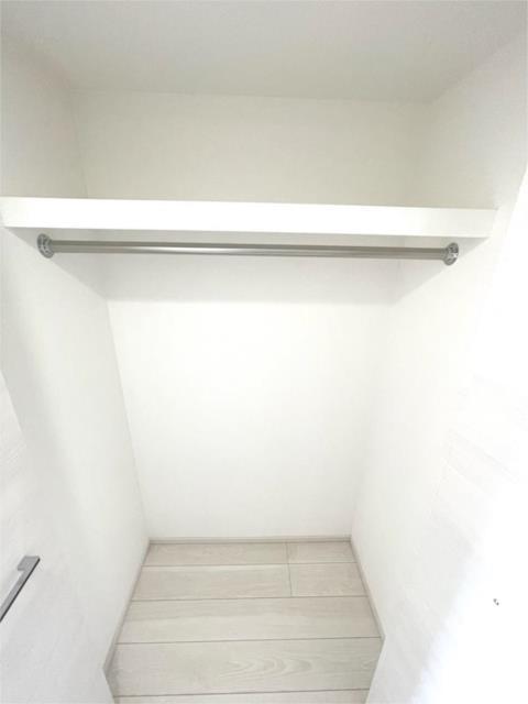 収納　クローゼット?