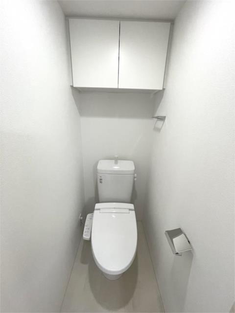 トイレ　温水洗浄便座?
