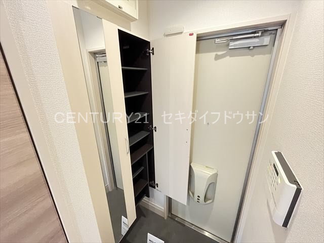 玄関　シューズボックス