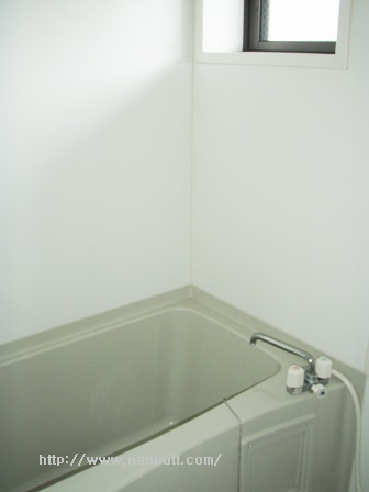 バス・シャワールーム　窓ありバス