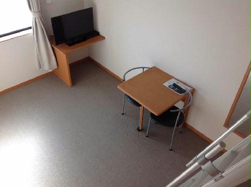 居室・リビング　居間（玄関側）