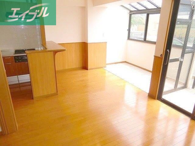 居室・リビング　日当たり良好