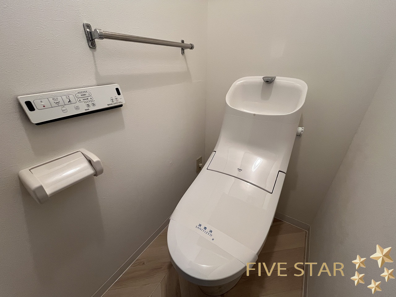 京阪本線 牧野駅 徒歩13分 3階建 築26年のトイレ写真
