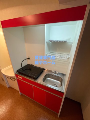 キッチン　コンパクトなキッチンで掃除もラクラク