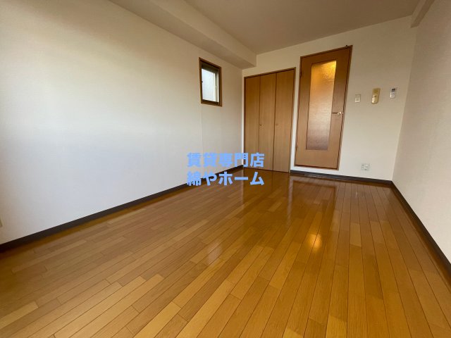 居室・リビング　ゆったりした洋室です