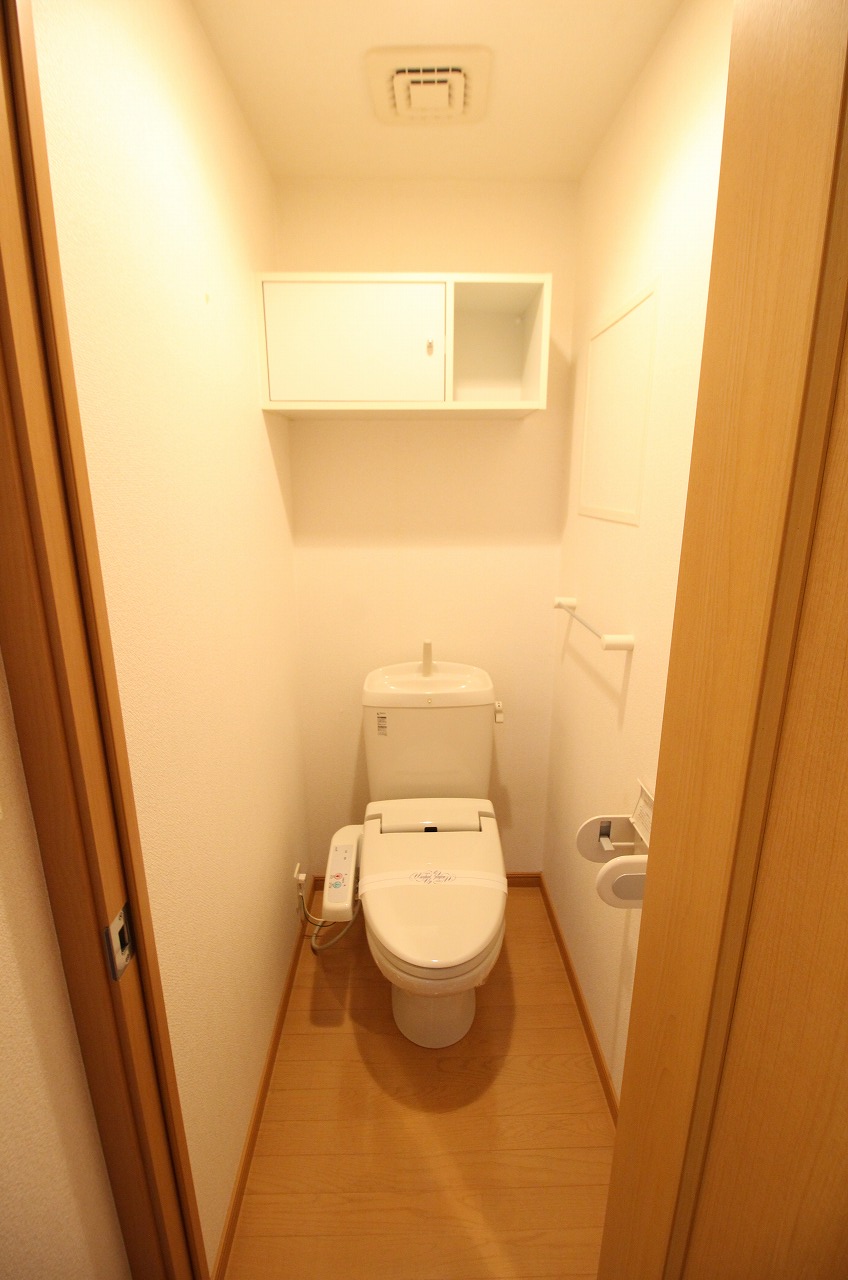 トイレ　別の部屋の写真です