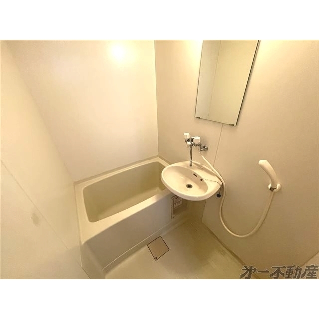 バス・シャワールーム　バス