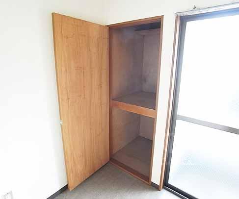 収納　押し入れ