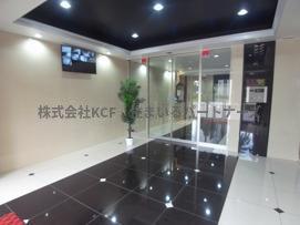 エントランス　落ち着いたエントランスです