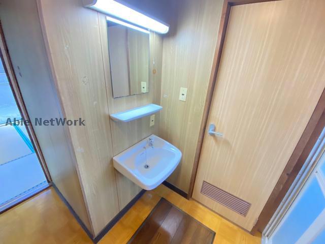 洗面設備　※修繕前